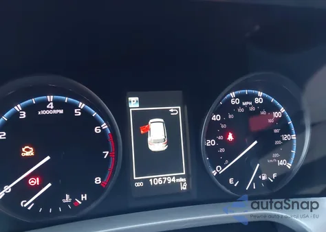 2017 Toyota Rav4 Xle из США, поврежденный, VIN 2T3RFREV2HW565730